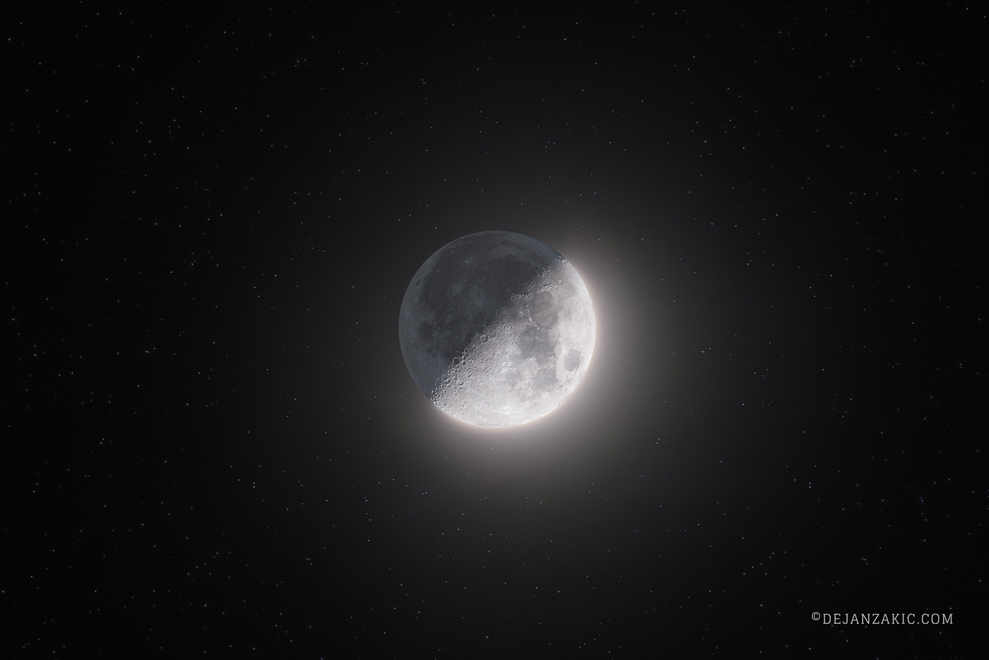Photograph of moon by Dejan Zakić